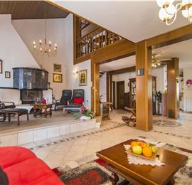 4 Bedroom Villa with Pool and Annex near Porec, Sleeps 8